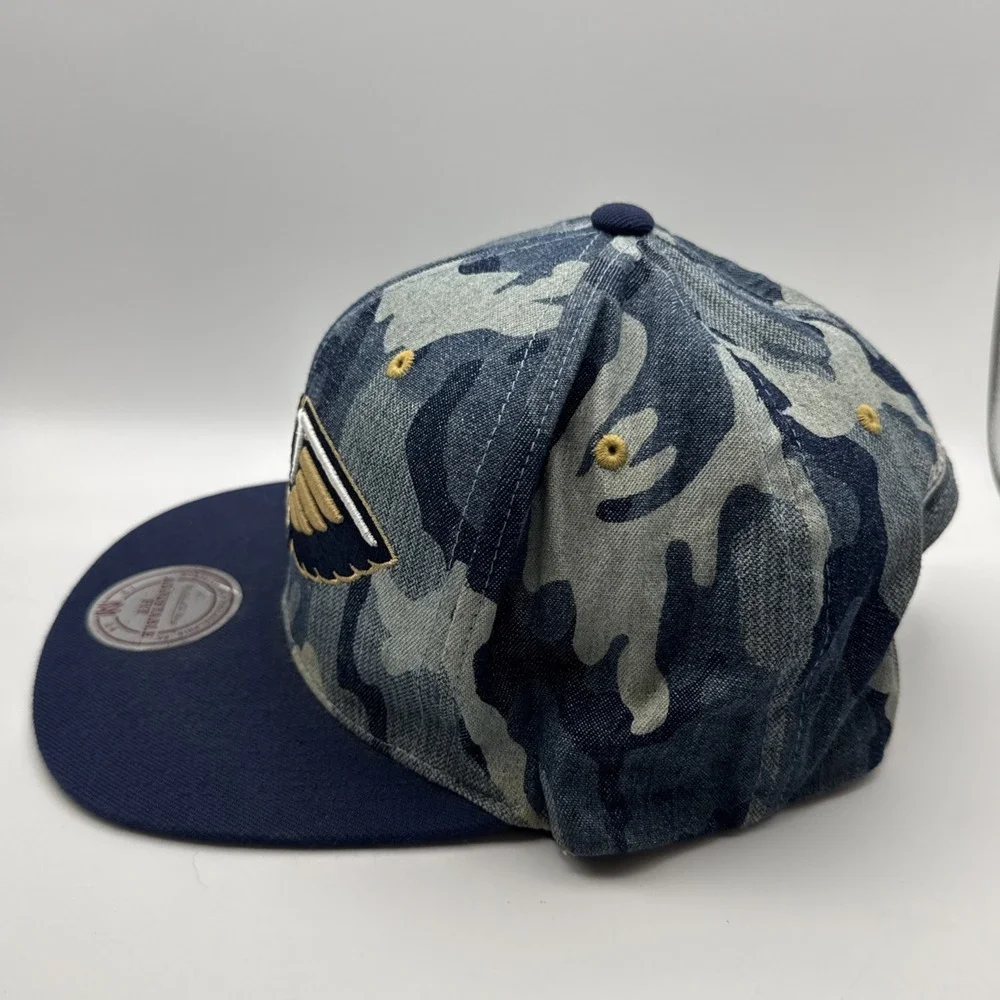 New Orleans Pelicans Hat Cap Snap Back Camo Mitchell Ness Basketball Logo OSFA